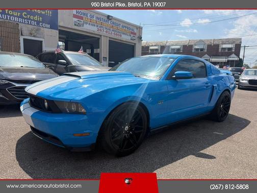 Blue 2010 Ford Mustang GT Premium