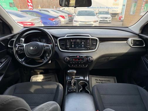 2019 Kia Sorento S