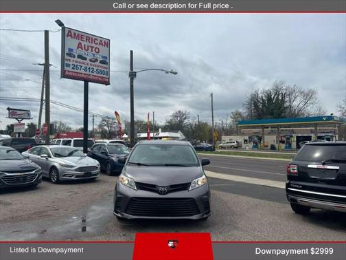 2019 Toyota Sienna SE