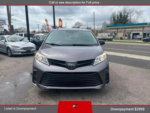 2019 Toyota Sienna SE