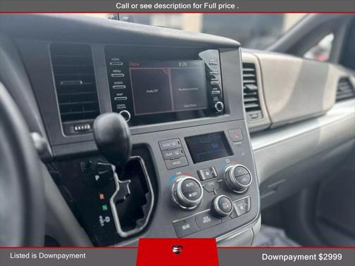 2019 Toyota Sienna SE