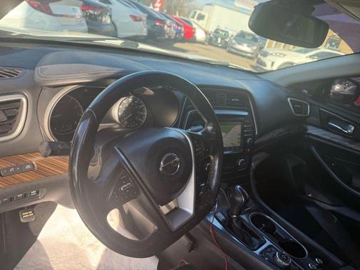 2017 Nissan Maxima 3.5 Platinum