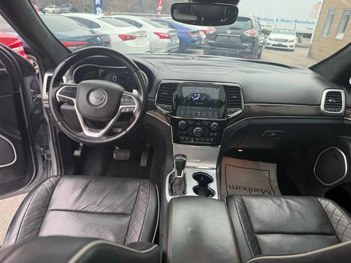 2020 Jeep Grand Cherokee Summit