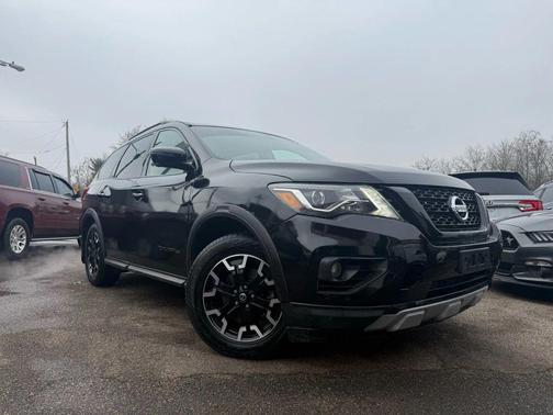 2019 Nissan Pathfinder SL