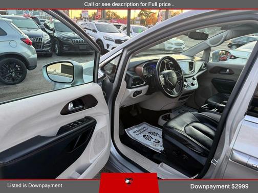 2017 Chrysler Pacifica Touring-L