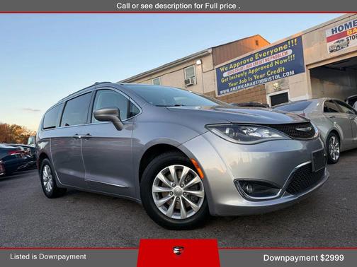 2017 Chrysler Pacifica Touring-L