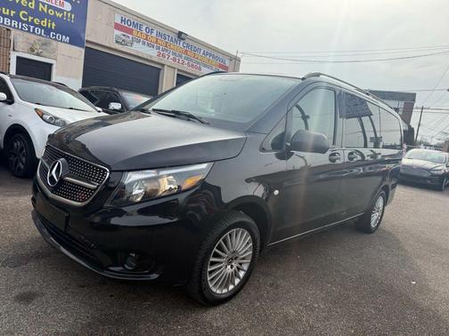 2019 Mercedes-Benz Metris Base