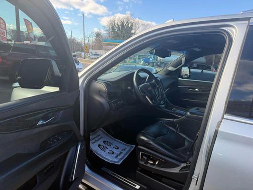 2015 Cadillac Escalade Platinum