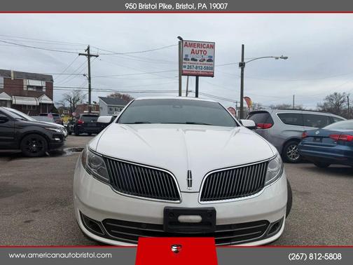 2015 Lincoln MKS Base