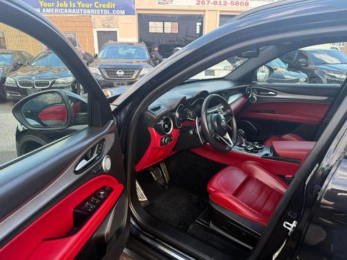 2019 Alfa Romeo Stelvio Ti Sport