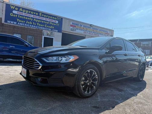 2020 Ford Fusion SE