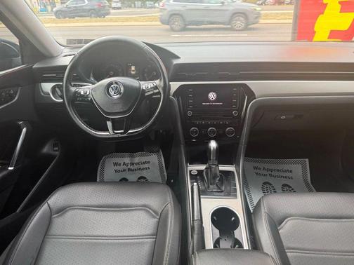 2020 Volkswagen Passat 2.0T SE