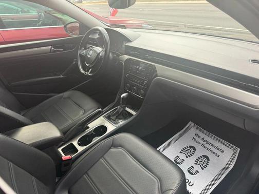 2020 Volkswagen Passat 2.0T SE