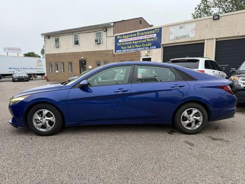 2021 Hyundai ELANTRA SE