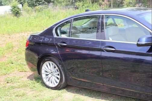 Imperial Blue Metallic 2016 BMW 528 528i 4dr Sedan