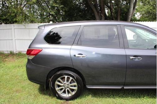 2014 Nissan Pathfinder S