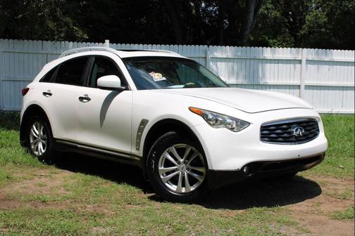 2010 INFINITI FX35 Base