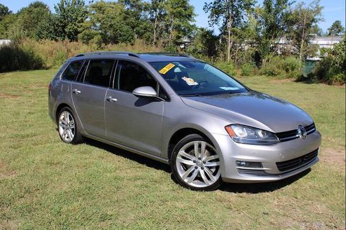 Reflex Silver Metallic 2016 Volkswagen Golf SportWagen TSI SEL 4-Door