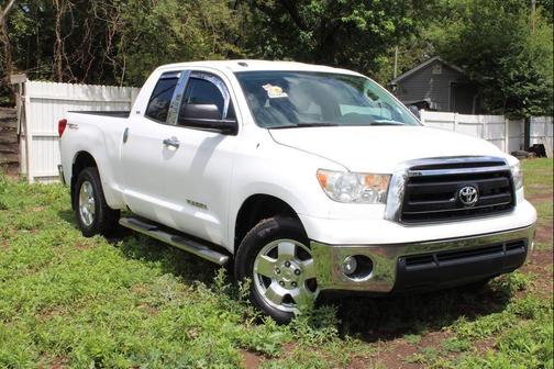 Super White 2011 Toyota Tundra Grade