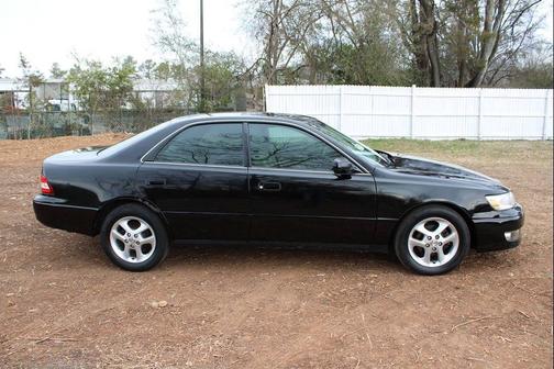 2001 Lexus ES 300 Base