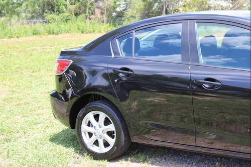 Black Mica 2010 Mazda Mazda3 i Touring