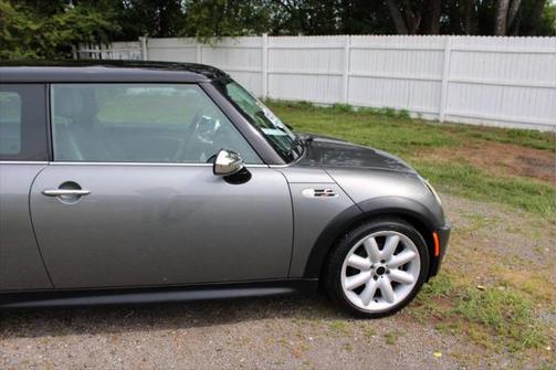 2005 MINI Cooper S Base