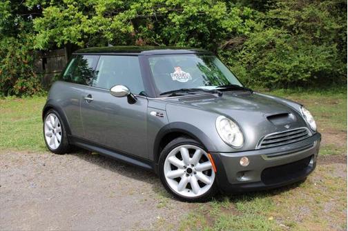 2005 MINI Cooper S Base