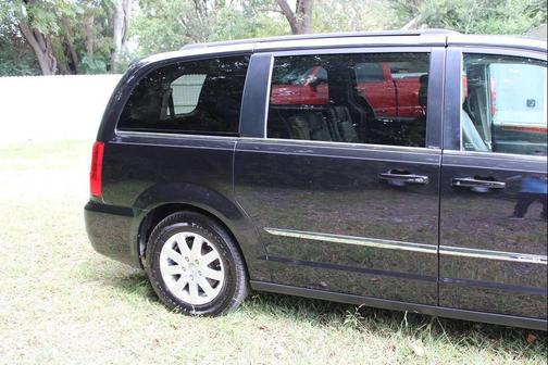 2012 Chrysler Town & Country Touring