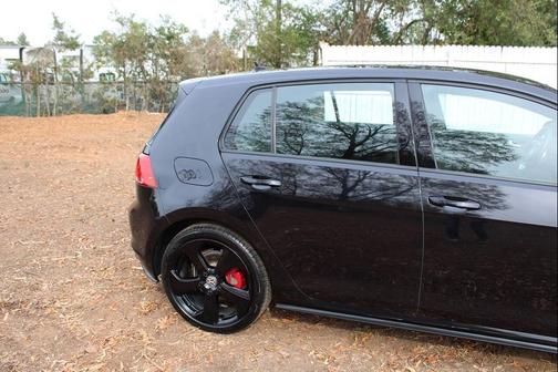 2015 Volkswagen Golf GTI 2.0T S 4-Door