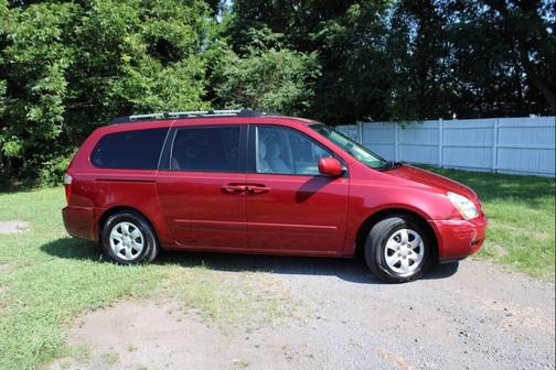2008 Kia Sedona LX