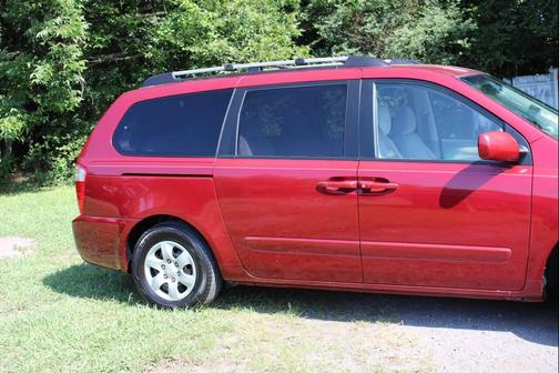 2008 Kia Sedona LX