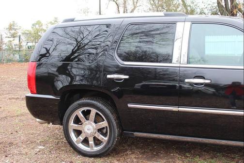 2009 Cadillac Escalade Base