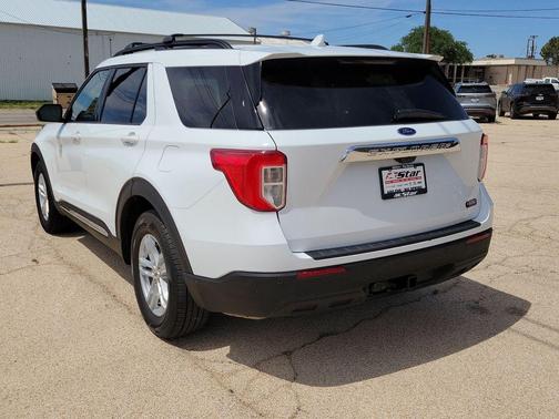 Oxford White 2020 Ford Explorer XLT
