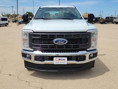 Oxford White 2026 Ford F-250 XL