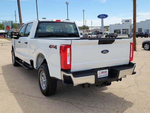 Oxford White 2026 Ford F-250 XL