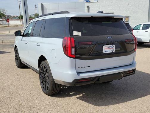 Space Silver Metallic 2026 Ford Expedition Platinum