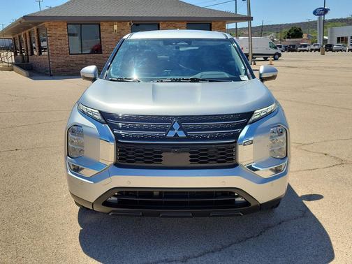 2024 Mitsubishi Outlander SE 2.5 2WD