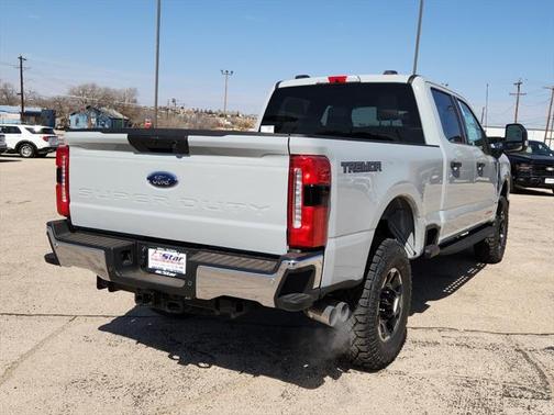 2025 Ford F-250 Platinum