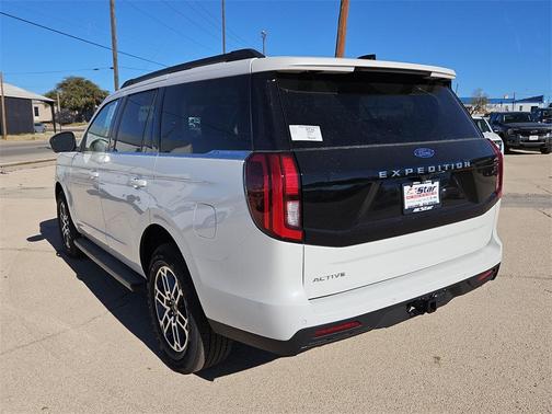 2025 Ford Expedition Active