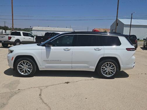 Bright White Clearcoat 2025 Jeep Grand Cherokee L Summit