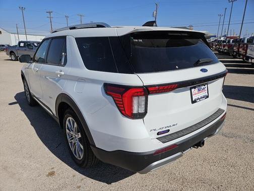 2025 Ford Explorer Platinum