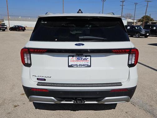 2025 Ford Explorer Platinum