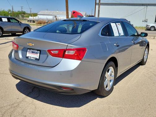 Sterling Gray Metallic 2024 Chevrolet Malibu FWD 1LT
