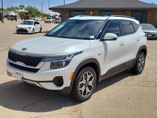 Snow White Pearl 2021 Kia Seltos EX