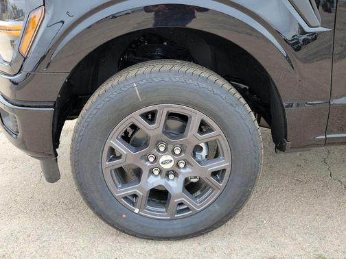 Agate Black Metallic 2026 Ford F-150 STX