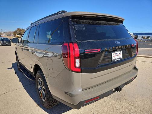 2026 Ford Expedition Tremor