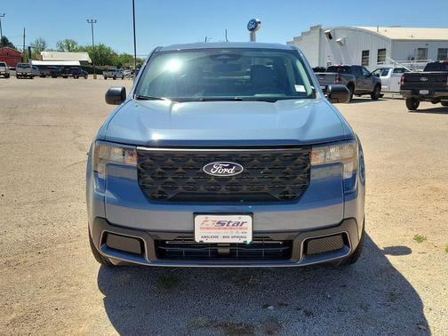 Azure Gray Metallic Tri-Coat 2026 Ford Maverick XLT