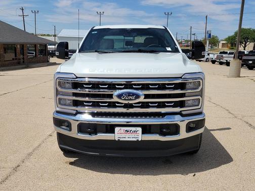 Star White Metallic Tri-Coat 2026 Ford F-250 Lariat