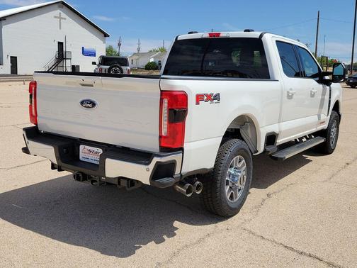 Star White Metallic Tri-Coat 2026 Ford F-250 Lariat