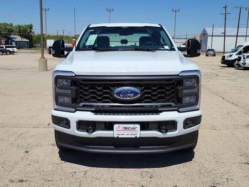 Oxford White 2026 Ford F-250 XL
